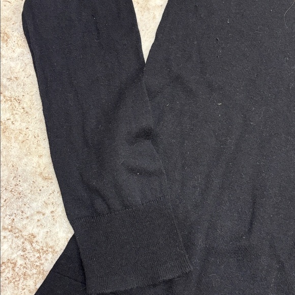 Gap Sweater - Picture 4 of 5